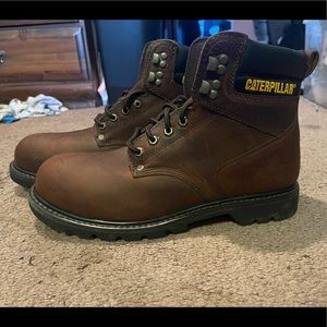 Mens Caterpillar 11 1/2 never worn